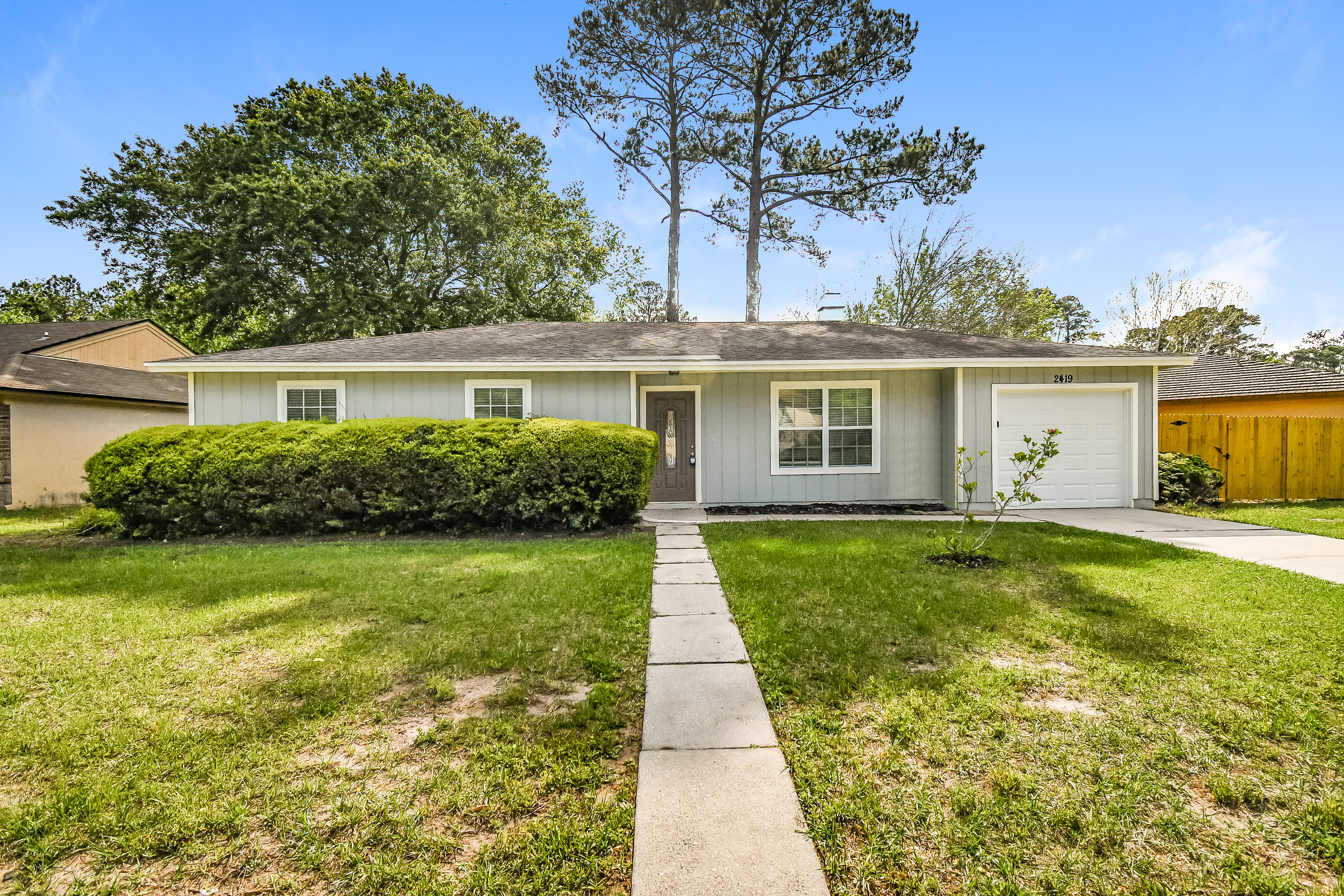 2419 Winterwood Circle E Jacksonville, FL 32210
